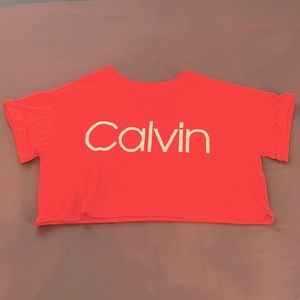 A soft women’s crop top for everyday activities from Calvin Klein.
